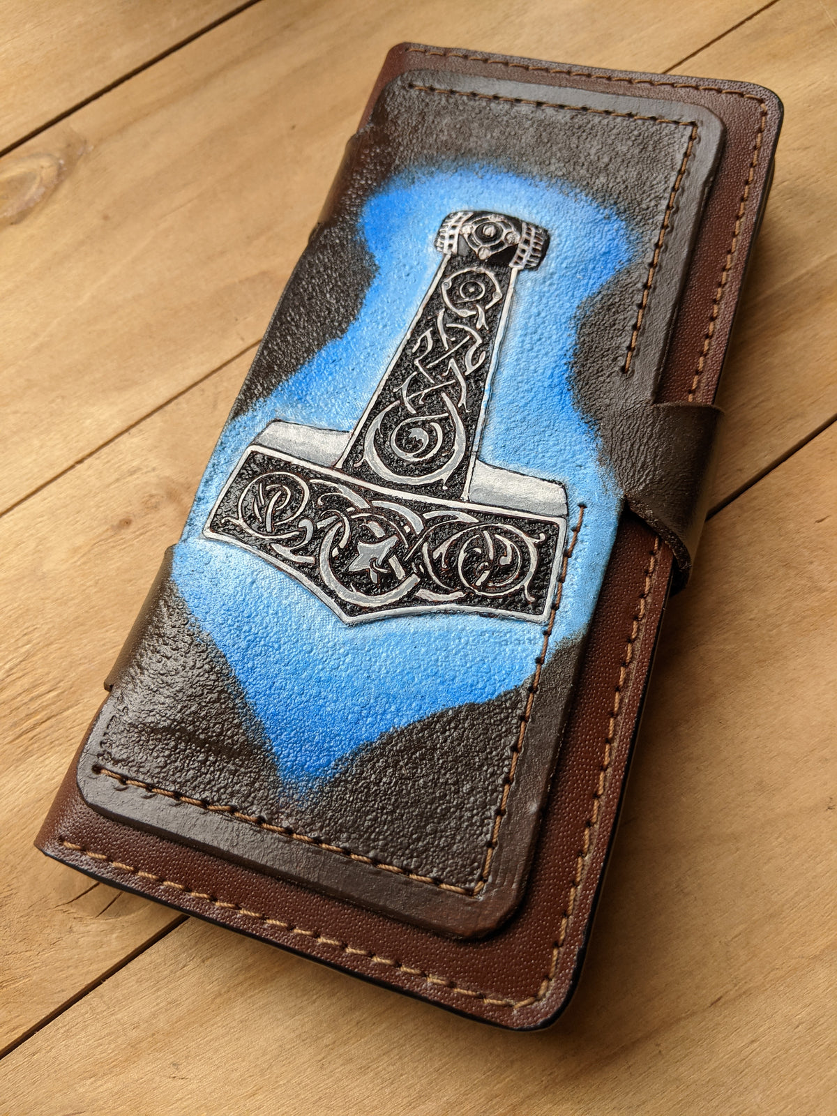 M2R3, Viking Celtic Knot Design Thor Hammer Mjolnir Wallet