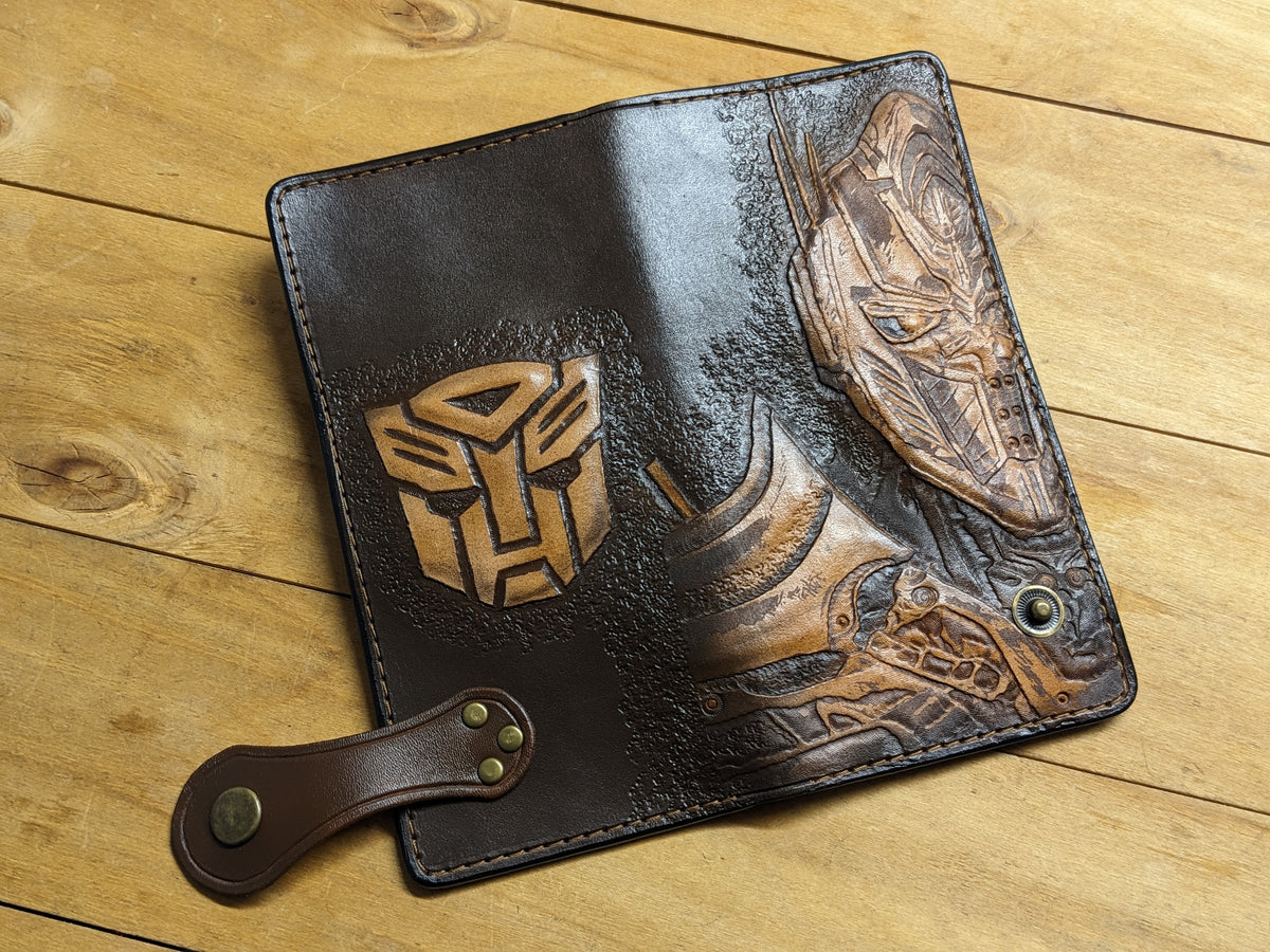 M2M1, Transformers Autobot Optimus Prime Long Leather Wallet