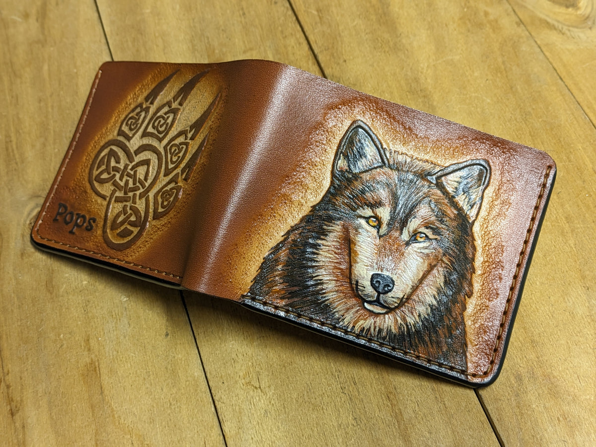 M1A38, Gray Wolf Claw & Paw Wallet | Celtic Knot Footprint