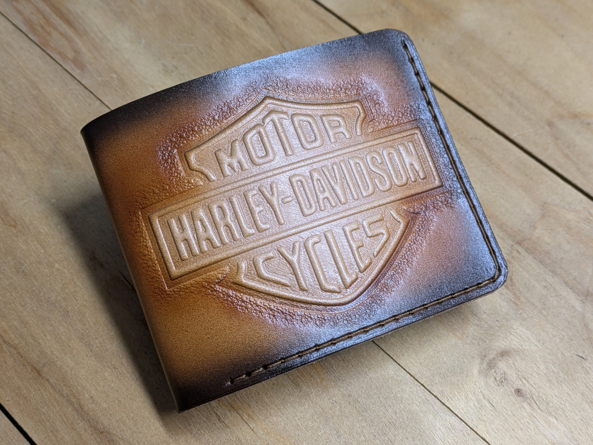 M1D11, Harley Davidson Motorcycle Biker Bifold Leather Wallet
