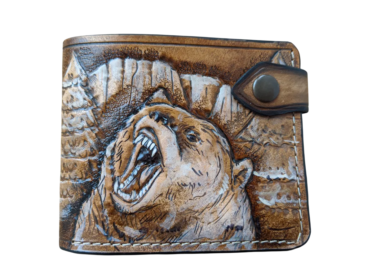 Handmade carved leather bifold wallet with grizzly bear – Theodoros