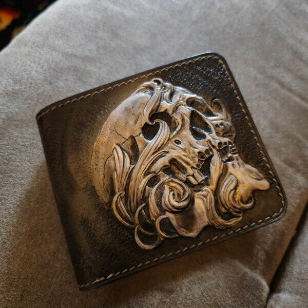 M1S38, Purse with Skull Custom Handmade Bifold Leather Wallet