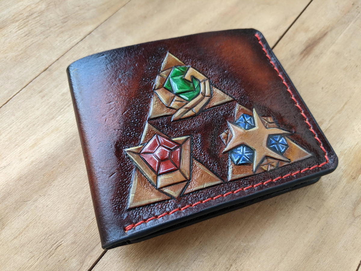 Premium hand-painted full-grain leather gaming LOZ wallet featuring iconic Zelda motifs, a unique birthday or anniversary gift.