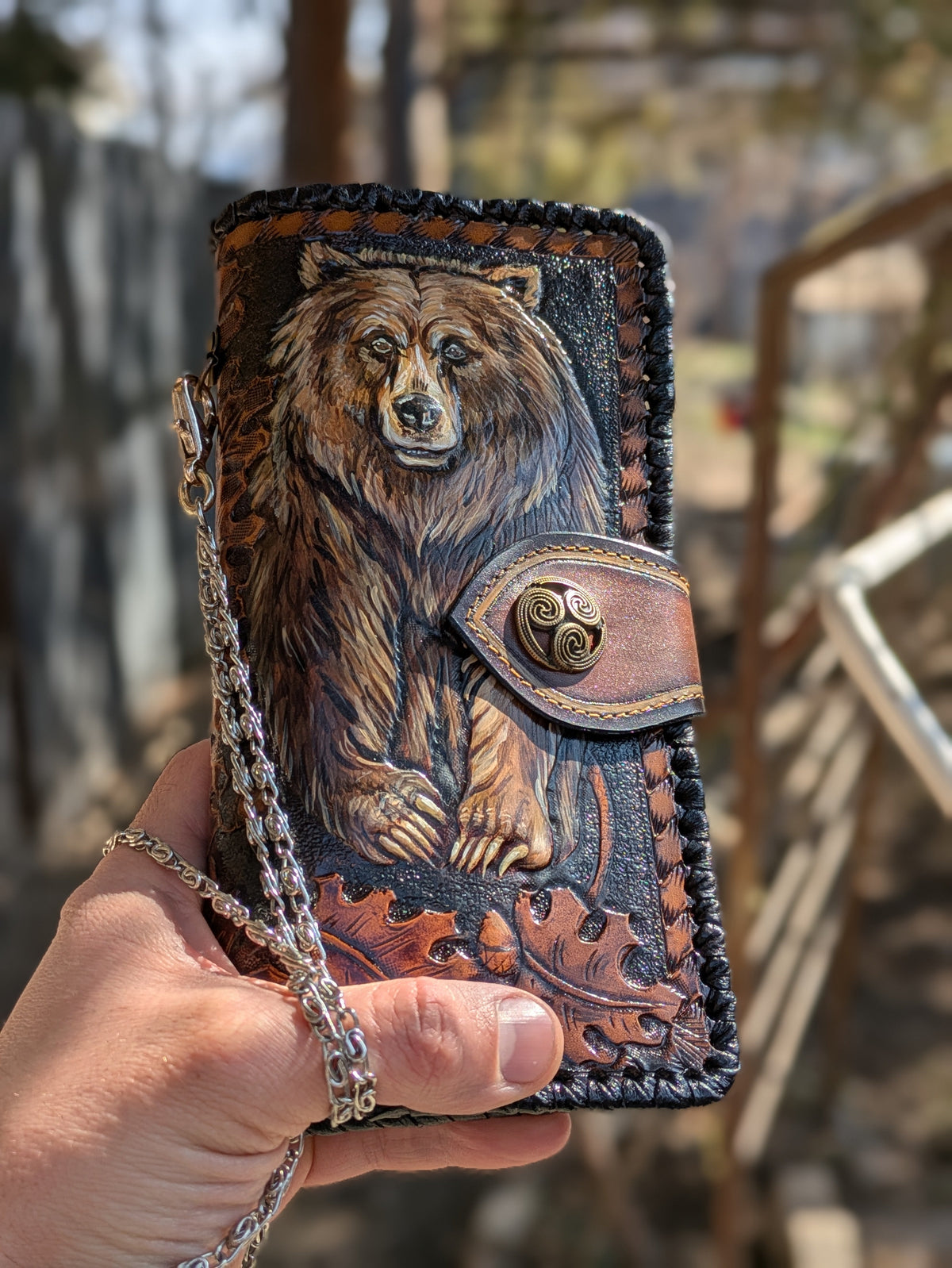 M2P7, Brown Grizzli Bear & Sheridan Style Western Long Wallet - Theodoros