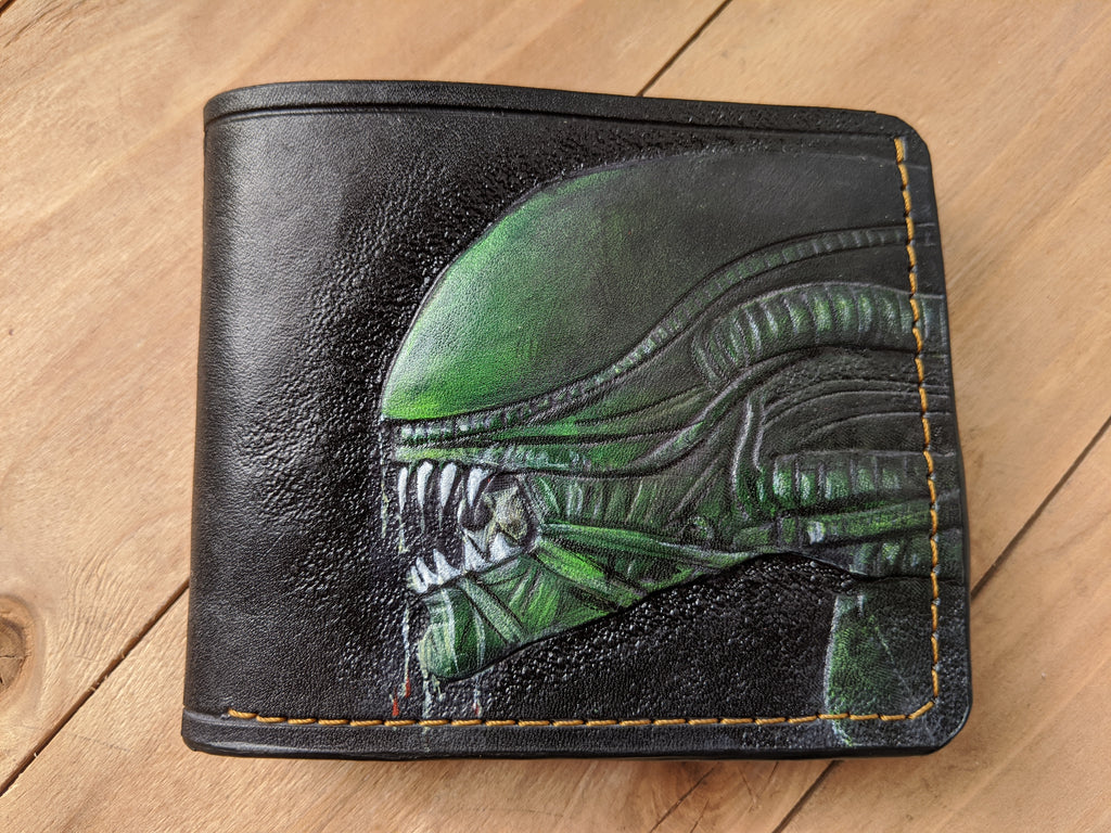 M1M18, Alien, Xenomorph vs Predator Bifold Leather Wallet – Theodoros ...