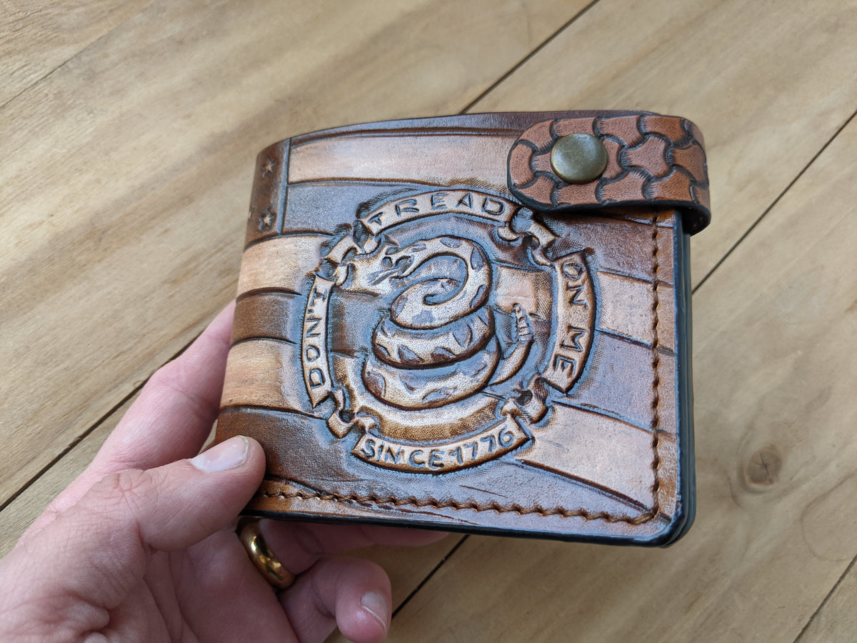 M1V12, USA Gadsden Flag & Don't Tread on Me Leather Wallet