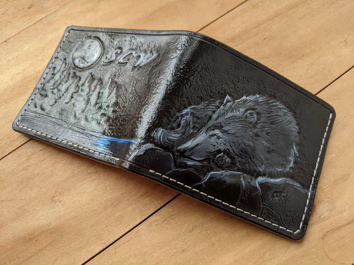 M1A18, Gray Wolf Wildlife & Moonlight Bifold Leather Wallet