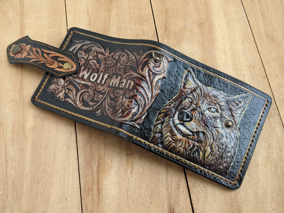 M1P10, Gray Wolf Floral Design Sheridan Style Leather Wallet